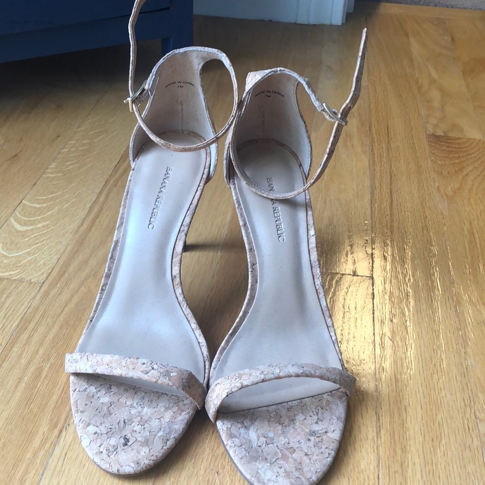 Banana republic cork heels